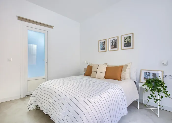 Flatiron Apartment II